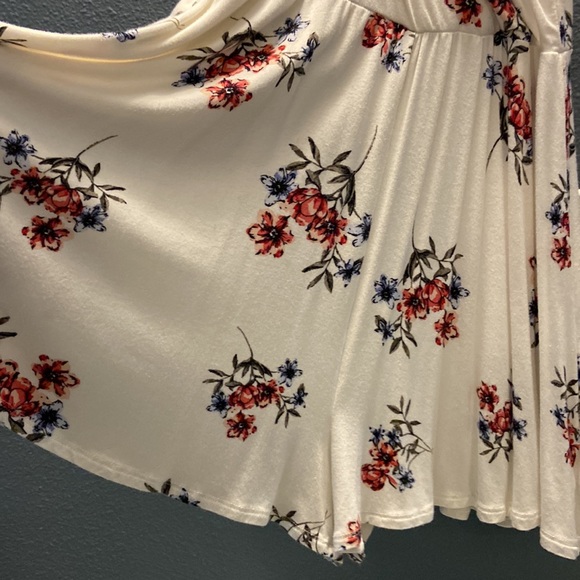 Romper - Picture 7 of 7